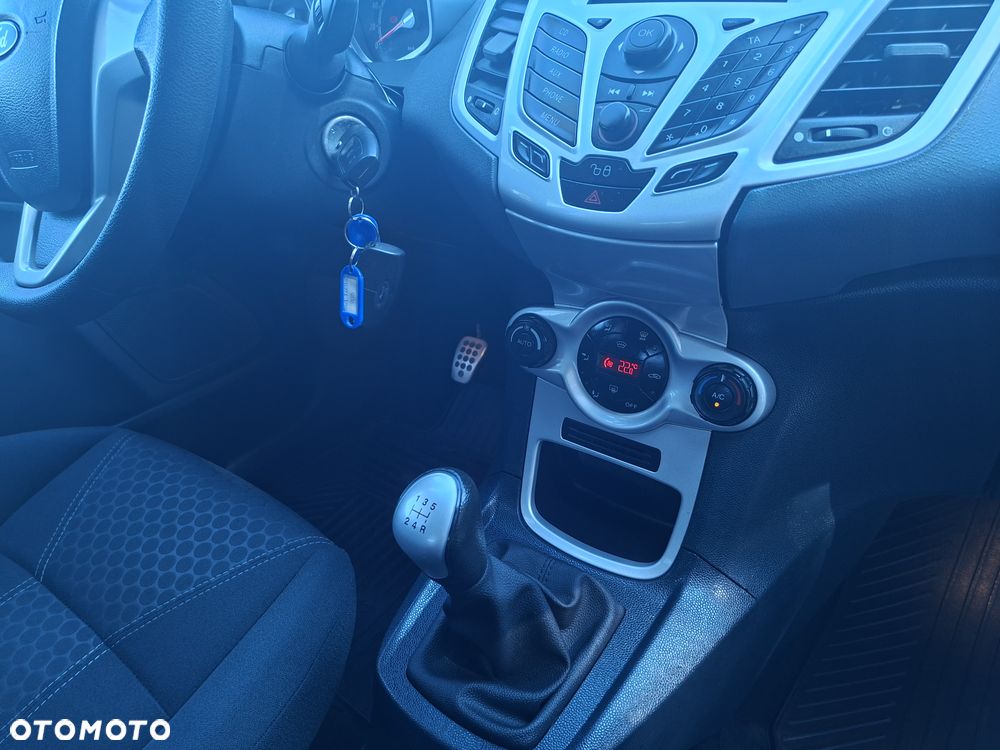 Ford Fiesta 1.6 Titanium - 9