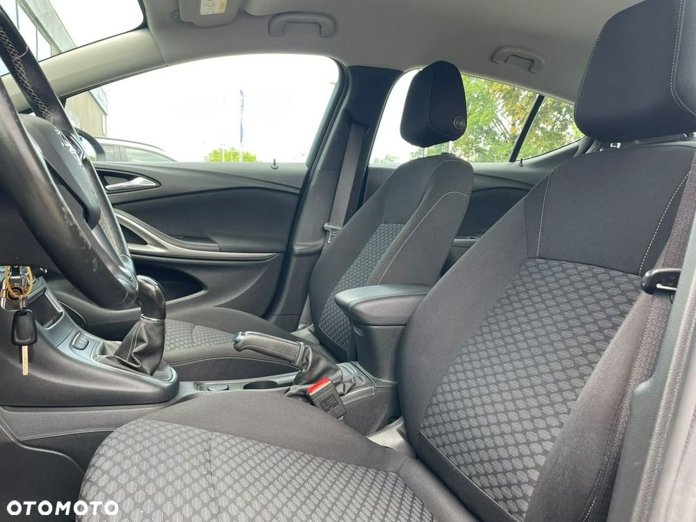 Opel Astra 1.4 T Enjoy - 17