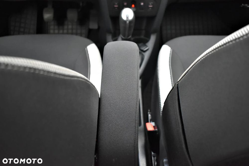 Dacia Sandero Stepway Blue dCi 95 Prestige - 31