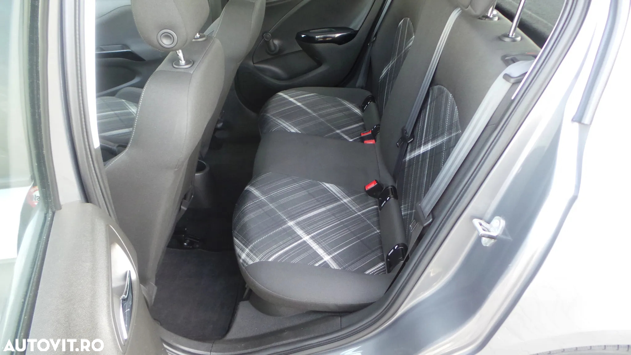 Opel Corsa 1.4 Automatik Edition - 13
