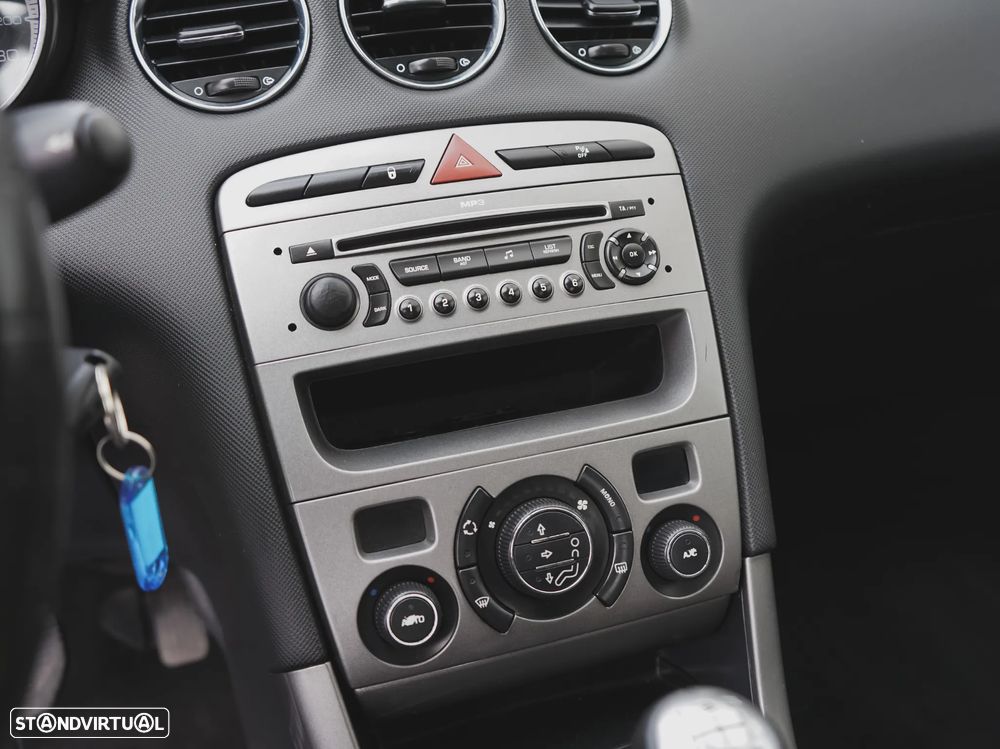 Peugeot 308 1.6 HDi Premium - 16