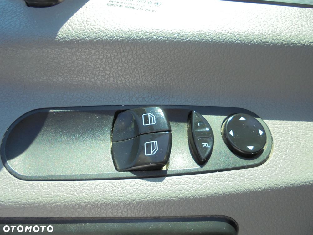 Volkswagen CRAFTER - 9
