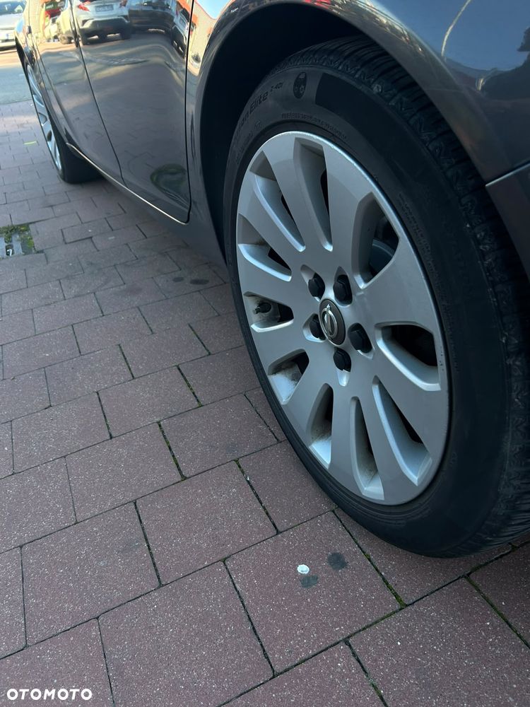Opel Insignia - 17