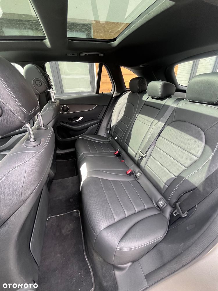 Mercedes-Benz GLC 300 4Matic 9G-TRONIC - 8