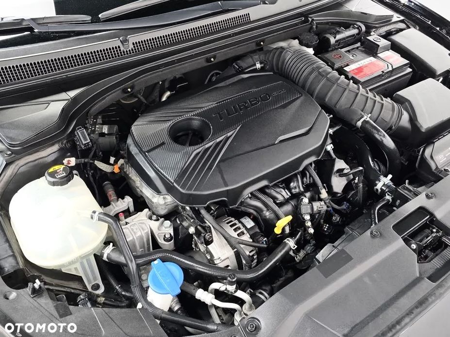 Hyundai Veloster - 21