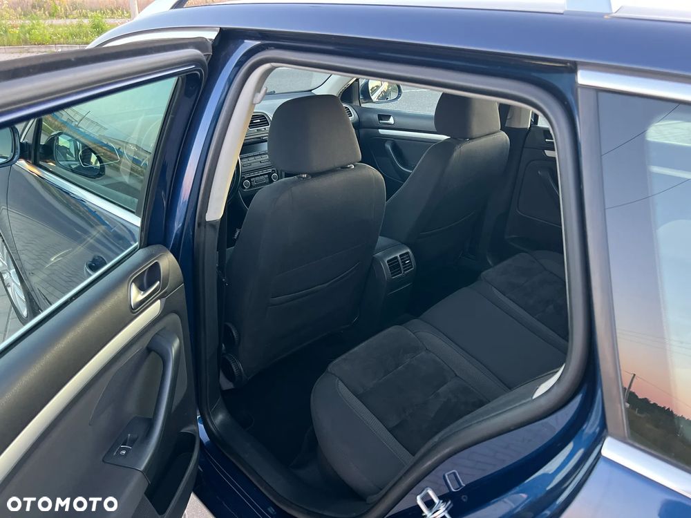 Volkswagen Golf VI 1.6 TDI BlueMot Comfortline DSG - 13