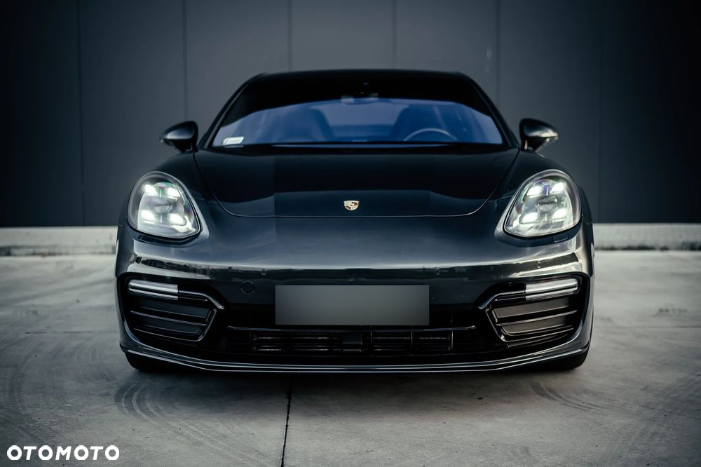 Porsche Panamera 4 - 16