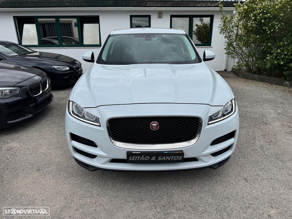 Jaguar F-Pace 2.0 i4D Pure - 29