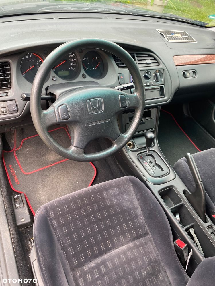 Honda Accord - 10