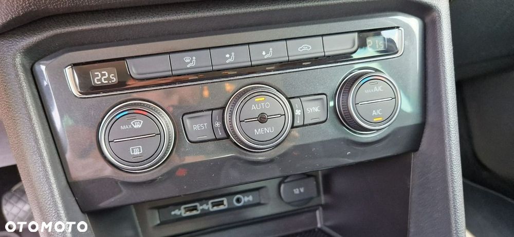 Volkswagen Tiguan - 34