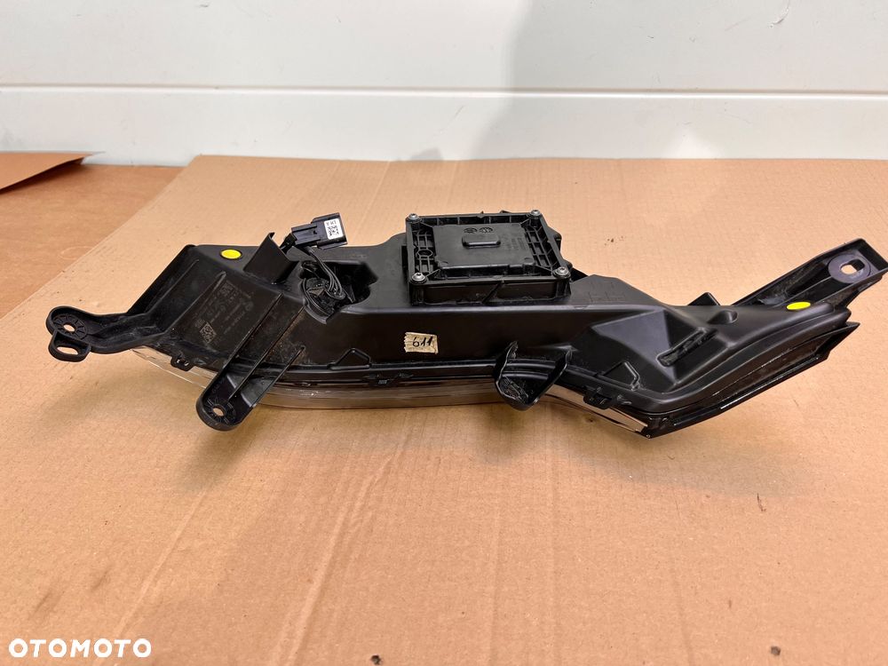 RENAULT MEGANE V 5 E-TECH 22- LAMPA DO JAZDY DZIENNEJ LED DRL LEWA PRZÓD 266053014R - 4