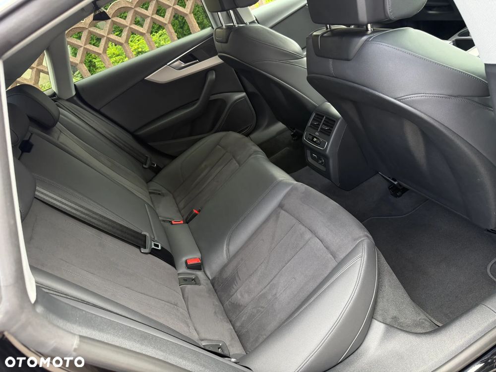 Audi A5 Sportback ver-sportback-40-tfsi-s-tronic - 30