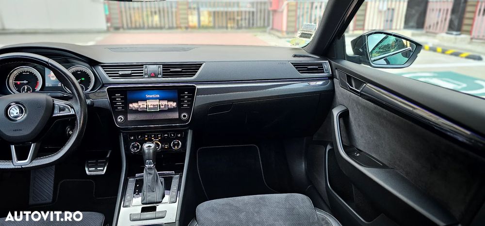 Skoda Superb 2.0 TDI DSG Sportline - 18