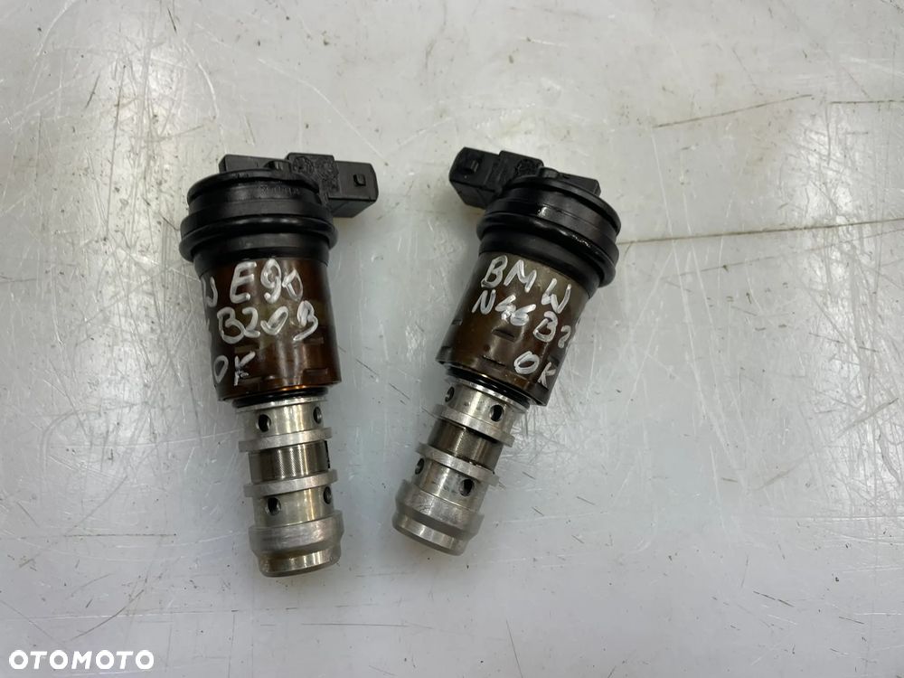 ZAWÓR ZMIENNYCH FAZ ROZRZĄDU BMW E90 2.00 N46B20B - 1