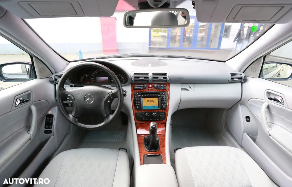 Mercedes-Benz C 240 Classic - 7
