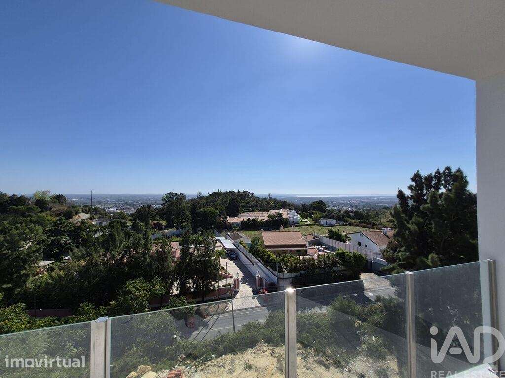 Apartamento T2 em Palmela de 253,00 m2 - Grande imagem: 2/20