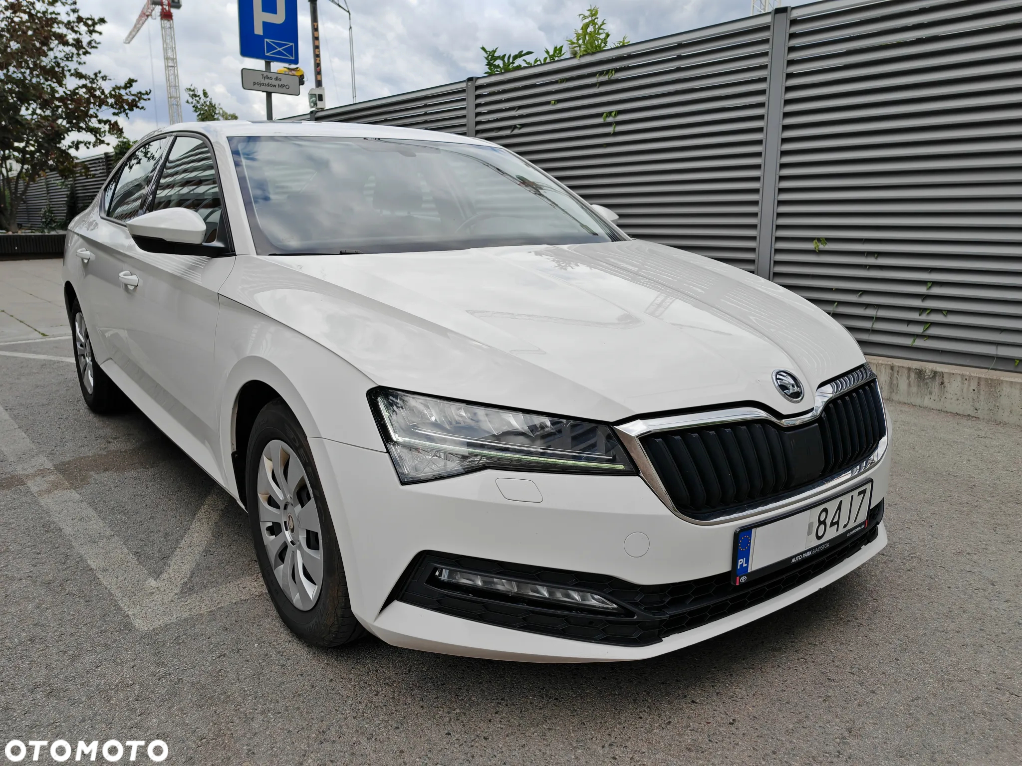 Skoda Superb 1.5 TSI ACT Active - 4