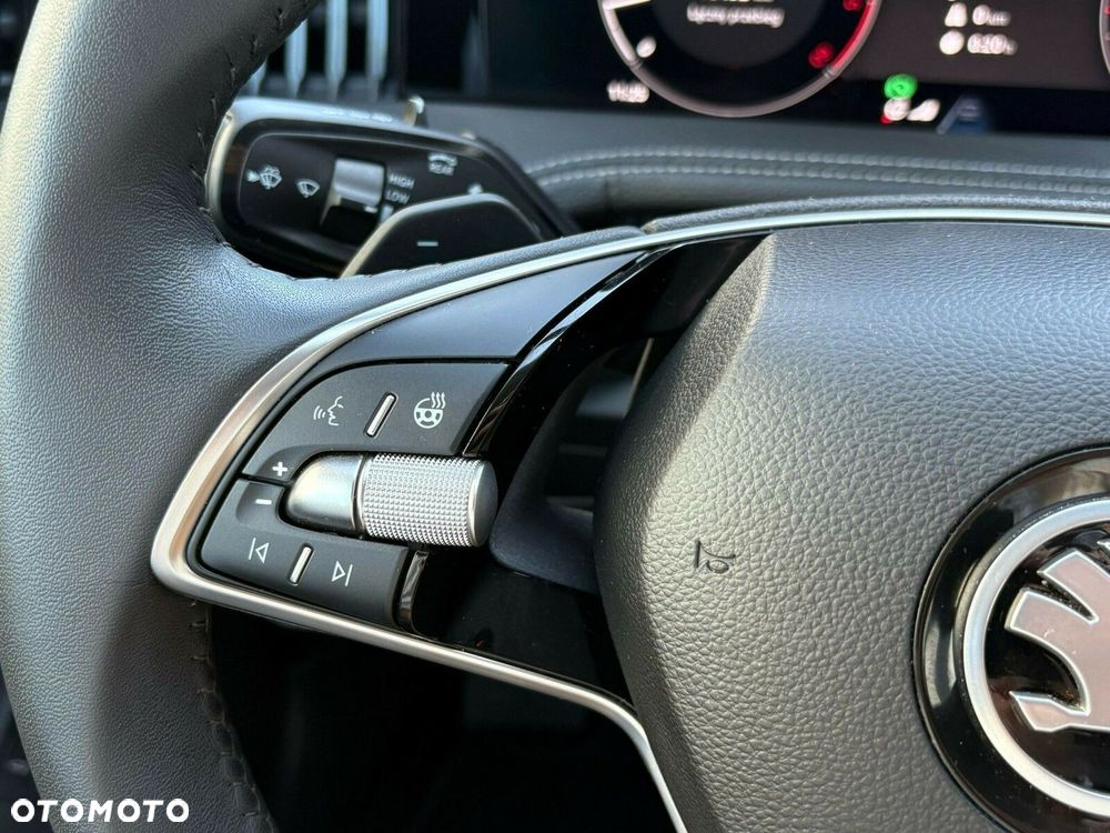 Skoda Superb 2.0 TDI SCR 4x4 L&K DSG - 14