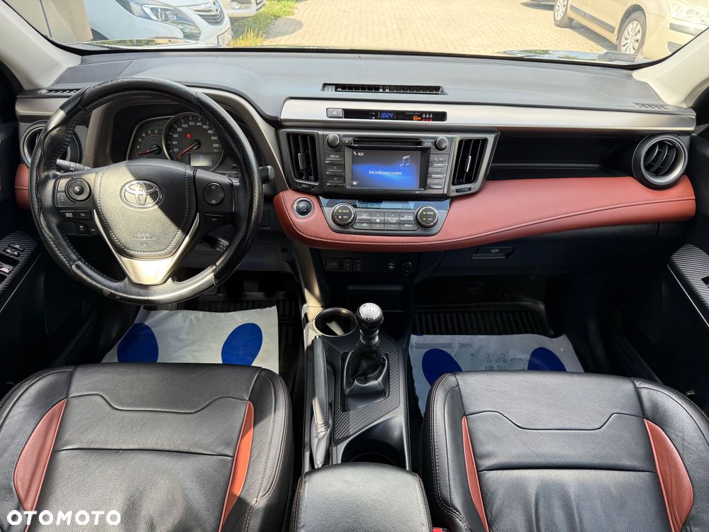 Toyota RAV4 2.0 D-4D Prestige - 26