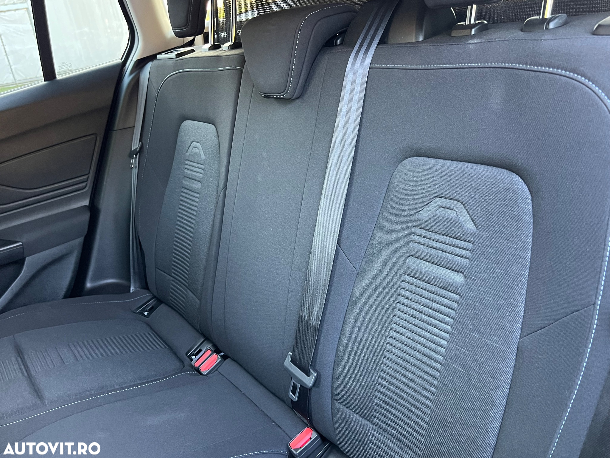 Ford Focus Turnier 1.5 EcoBlue Start-Stopp-System Aut. ACTIVE DESIGN - 30