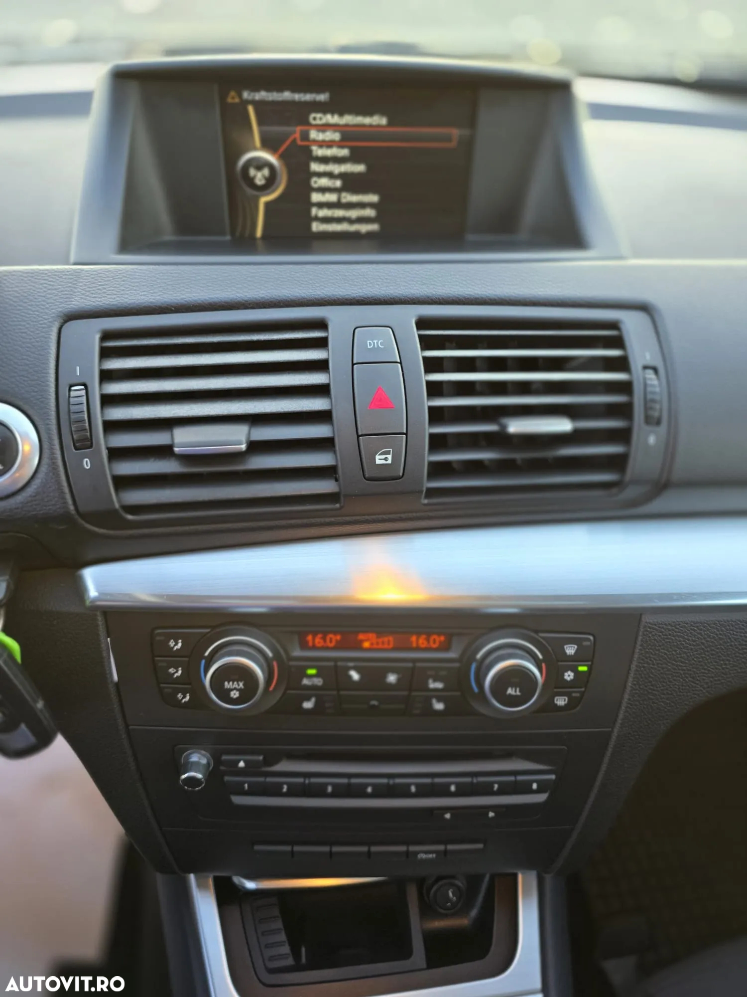 BMW Seria 1 116d Sport Line - 12