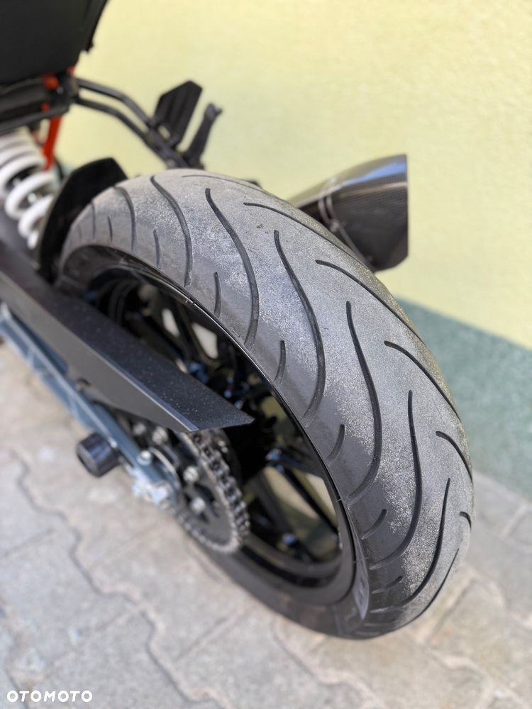KTM Duke - 23