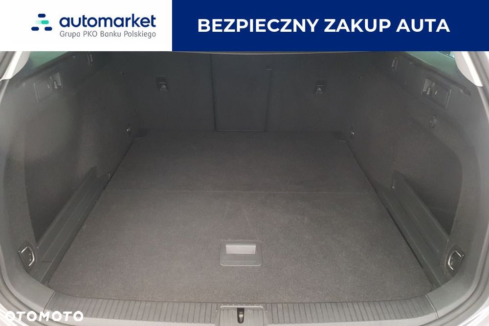 Volkswagen Passat - 12
