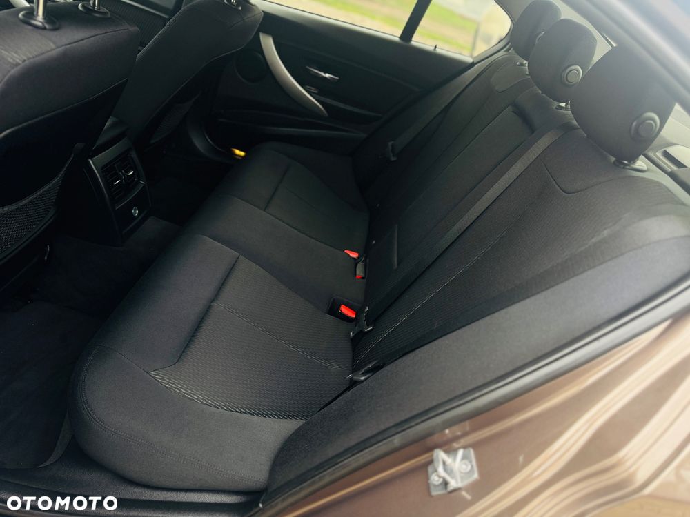 BMW Seria 3 316d DPF Edition Exclusive - 15