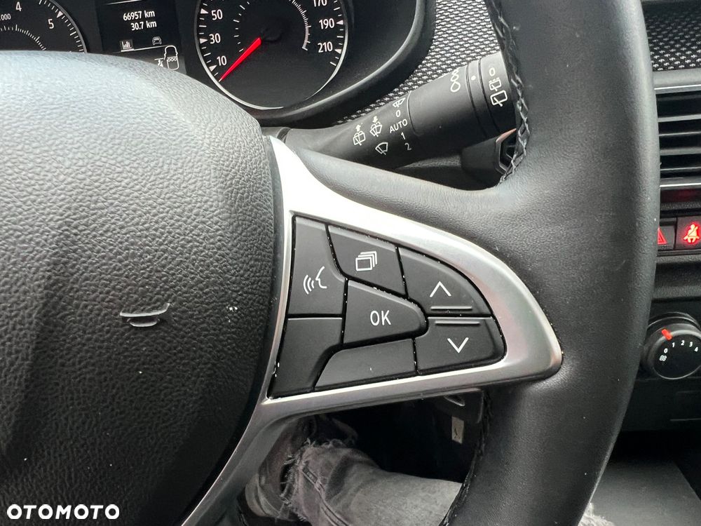 Dacia Sandero Stepway TCe 110 Expression + - 36