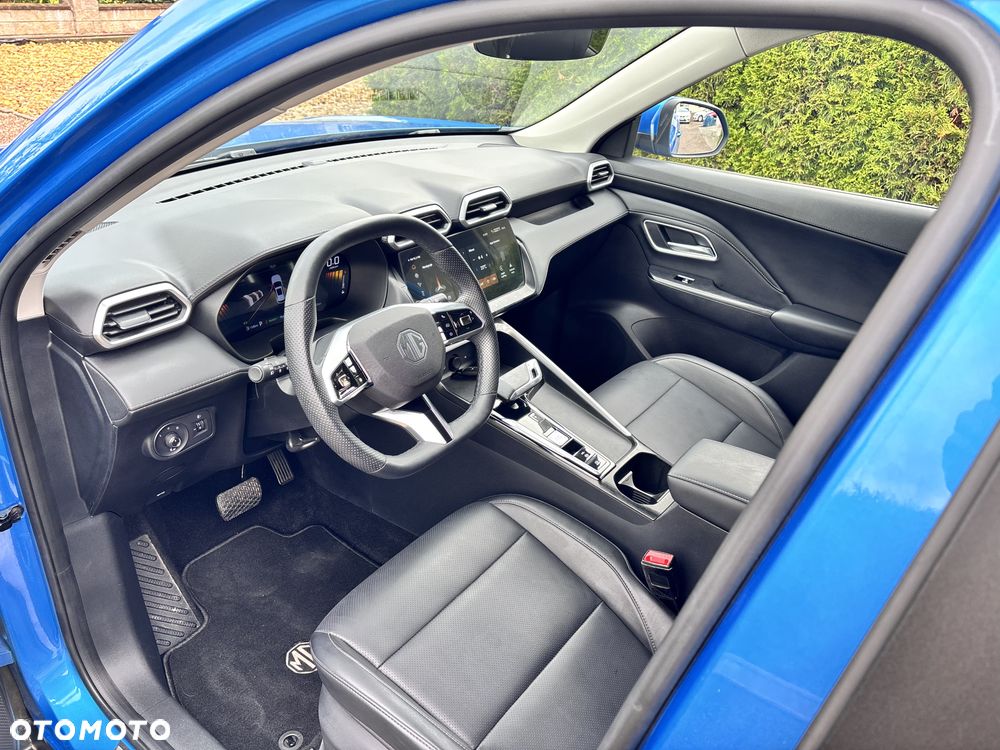 MG ZS 1.5 HEV+ Exclusive - 10