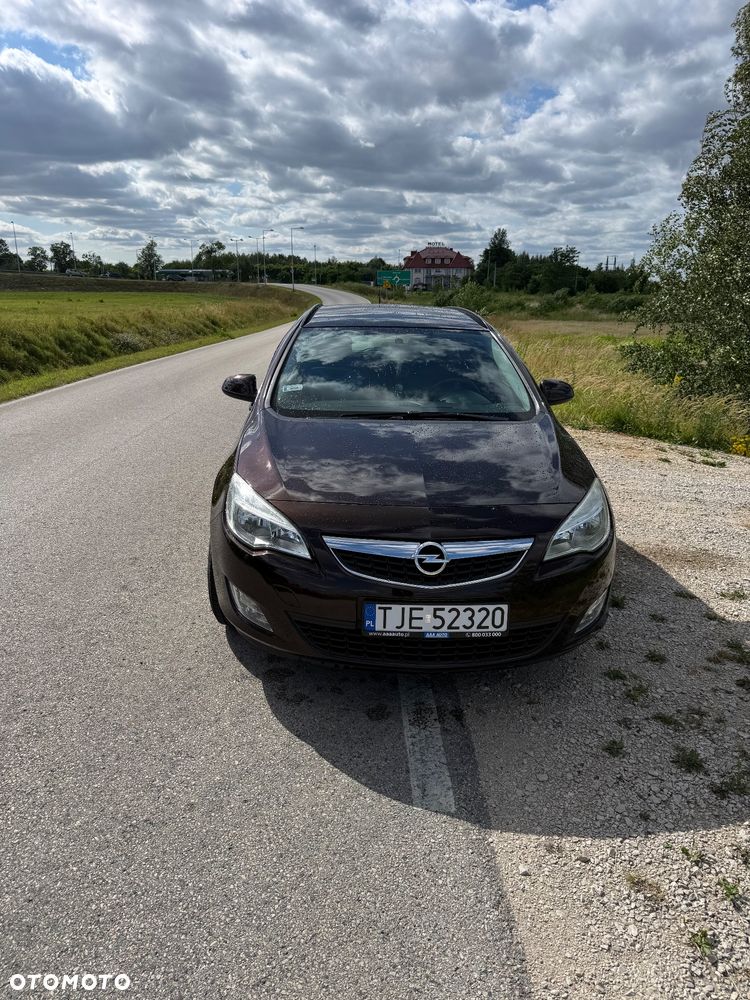 Opel Astra 1.6 Enjoy - 2