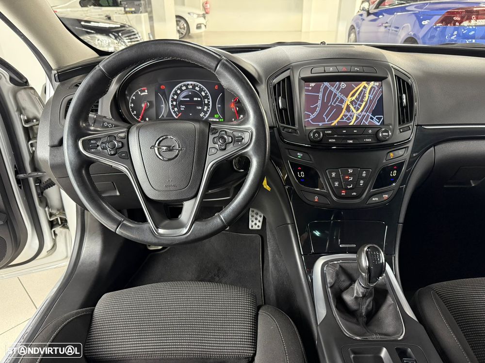 Opel Insignia 2.0 CDTI executive S/S - 17