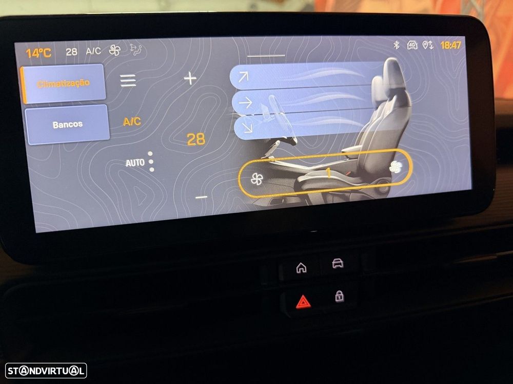 Jeep Avenger 1.2 GSE T3 Altitude - 11