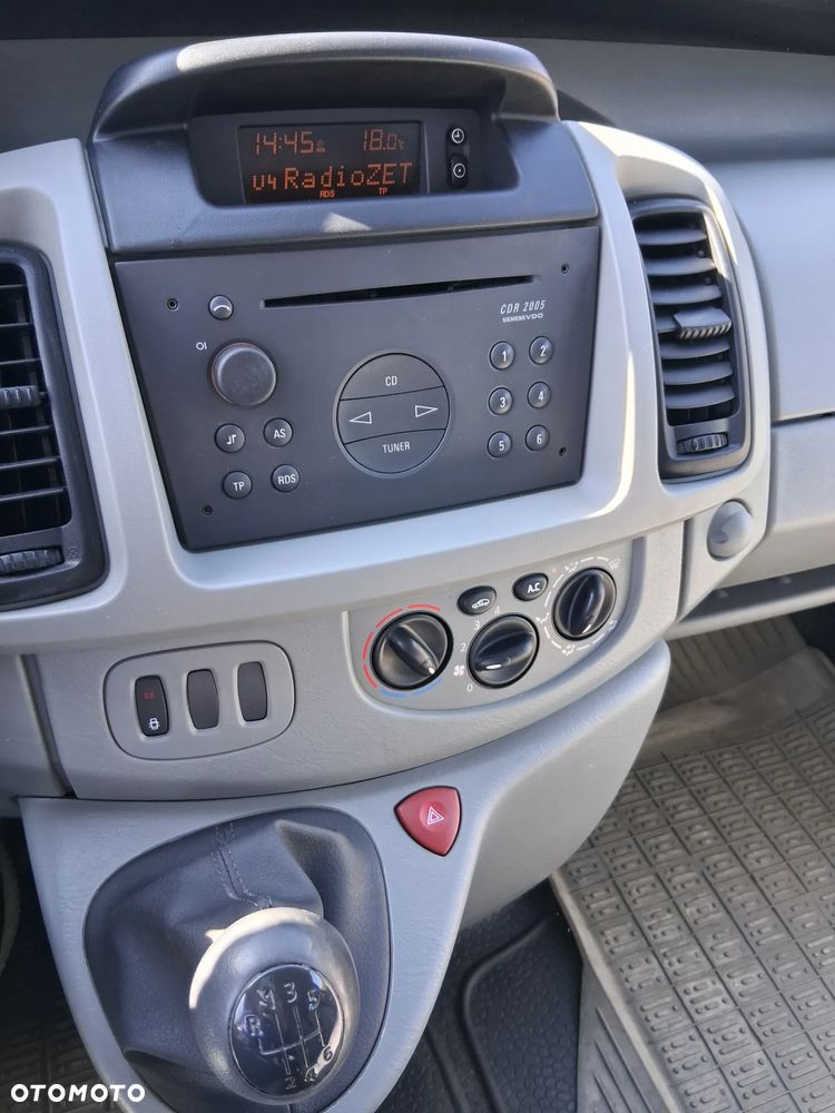Opel Vivaro - 13