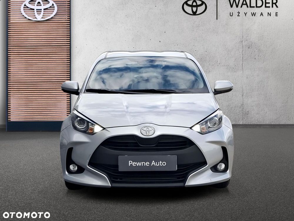 Toyota Yaris - 10