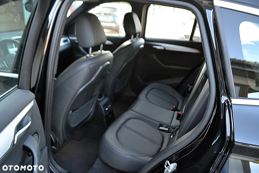 BMW X1 sDrive18d M Sport sport - 16