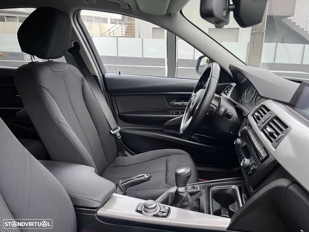 BMW 316 d Line Sport - 57