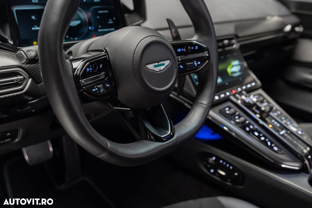 Aston Martin V8 Vantage - 16