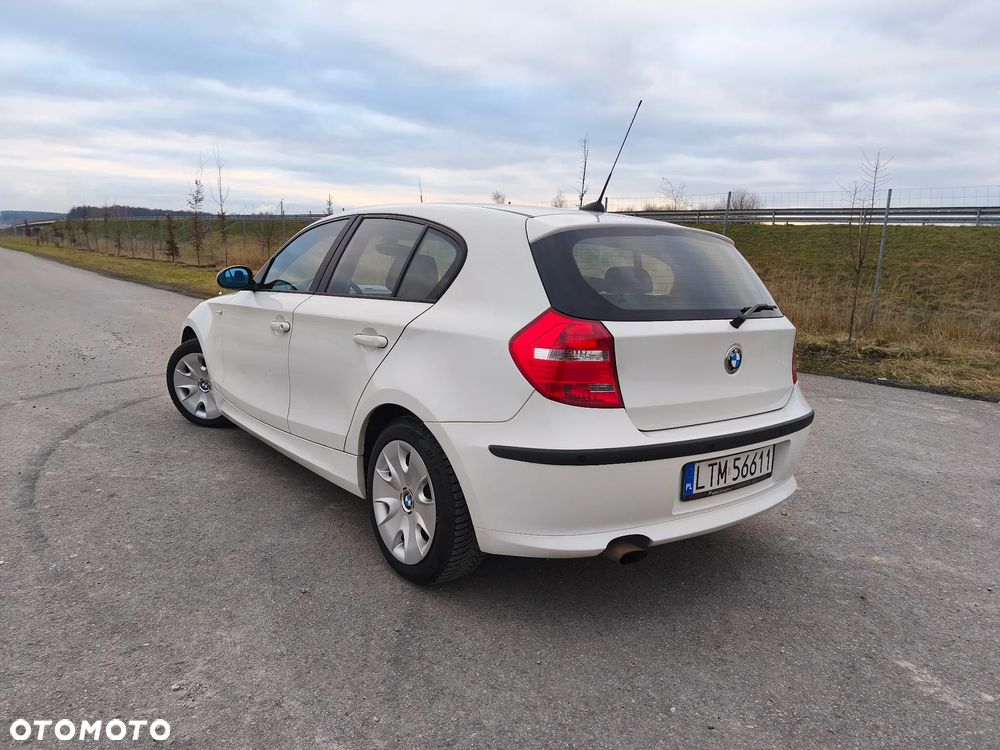 BMW Seria 1 118d - 4