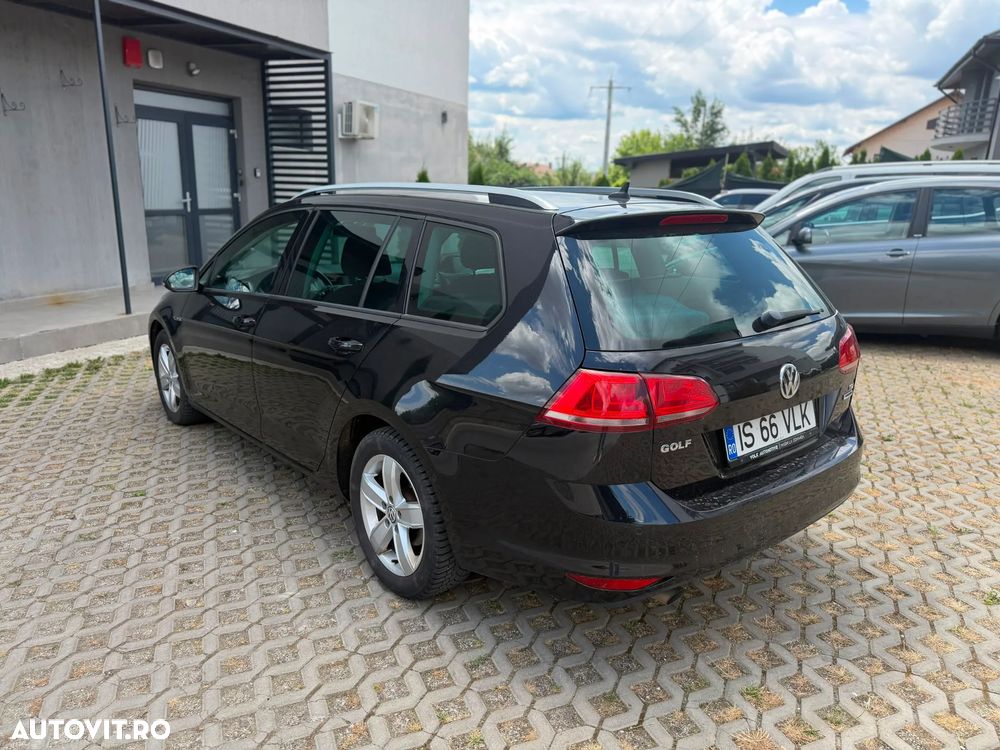 Volkswagen Golf - 4
