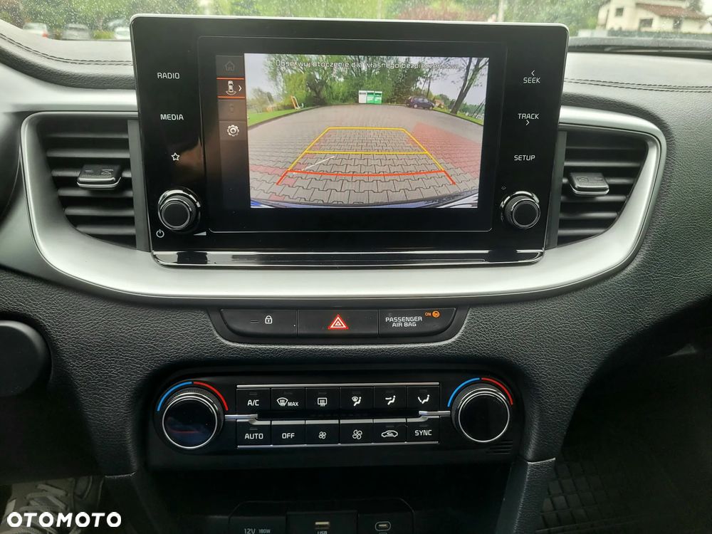 Kia XCeed 1.5 T-GDI L - 25