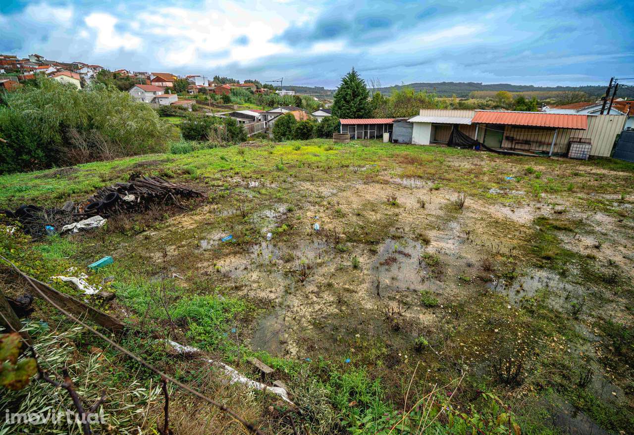 Terreno com capacidade construtiva de moradia, Figueiró do Campo - Grande imagem: 2/5