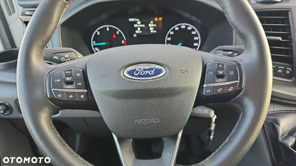 Ford Transit - 17