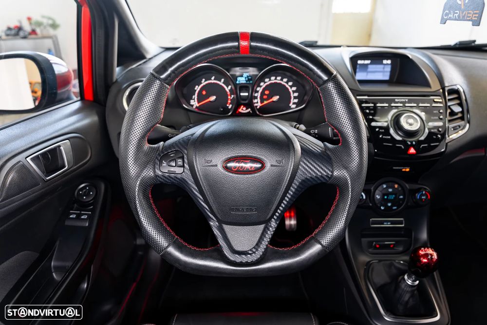 Ford Fiesta 1.6 T ST - 12