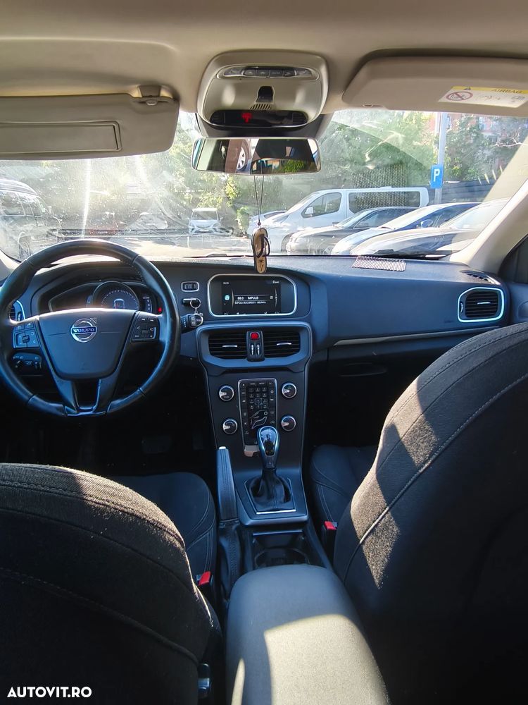 Volvo V40 D2 Geartronic - 1