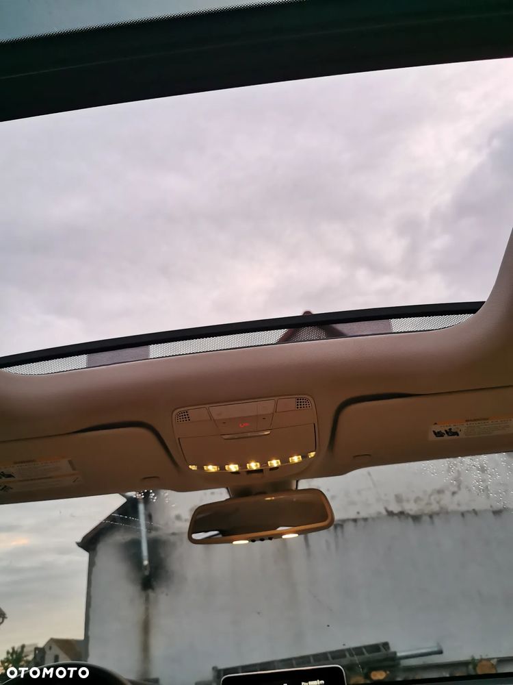Mercedes-Benz GLC - 24