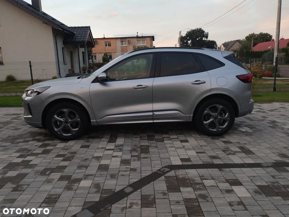 Ford Escape 2023 photo 2