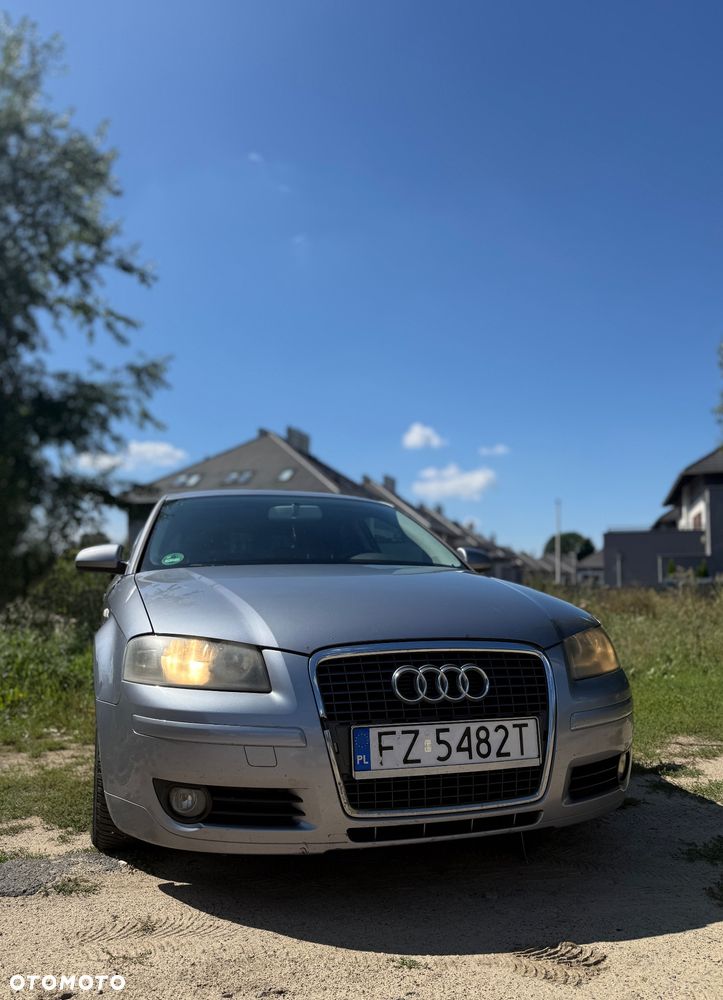 Audi A3 3-drzwiowe 1.6 FSI Ambiente - 1