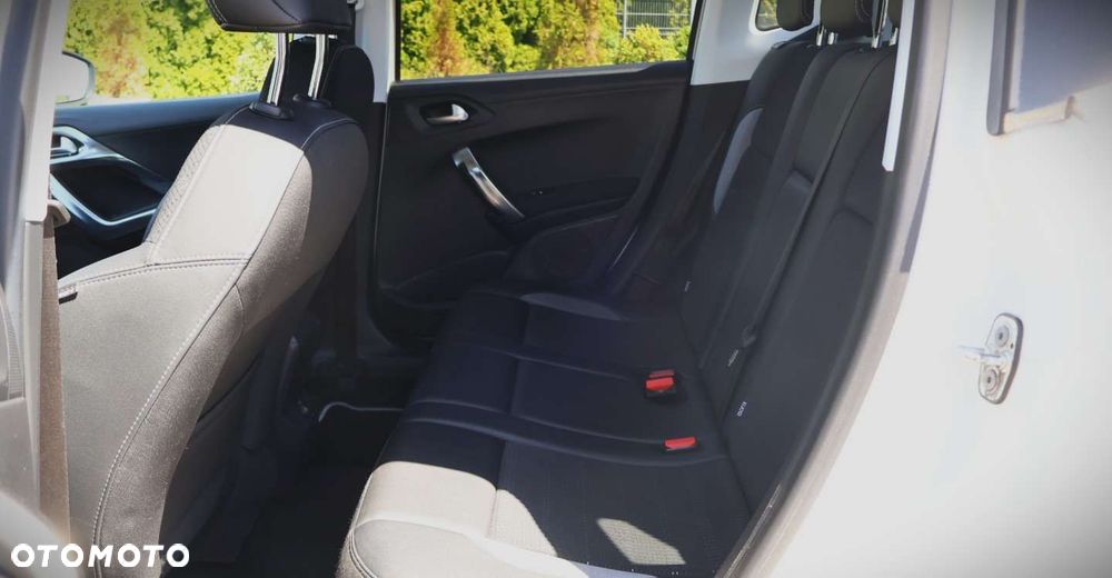 Peugeot 2008 - 15