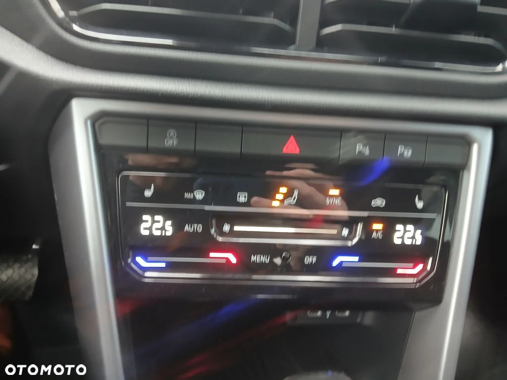 Volkswagen T-Roc 1.5 TSI Life Plus DSG - 24